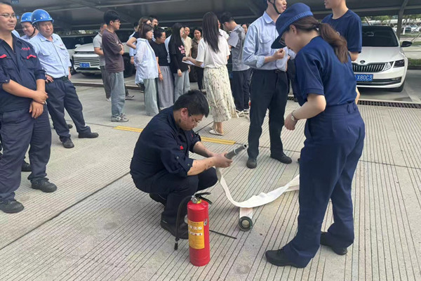 筑牢安全防線！奇億金屬開展全員安全消防實戰(zhàn)培訓 圖3